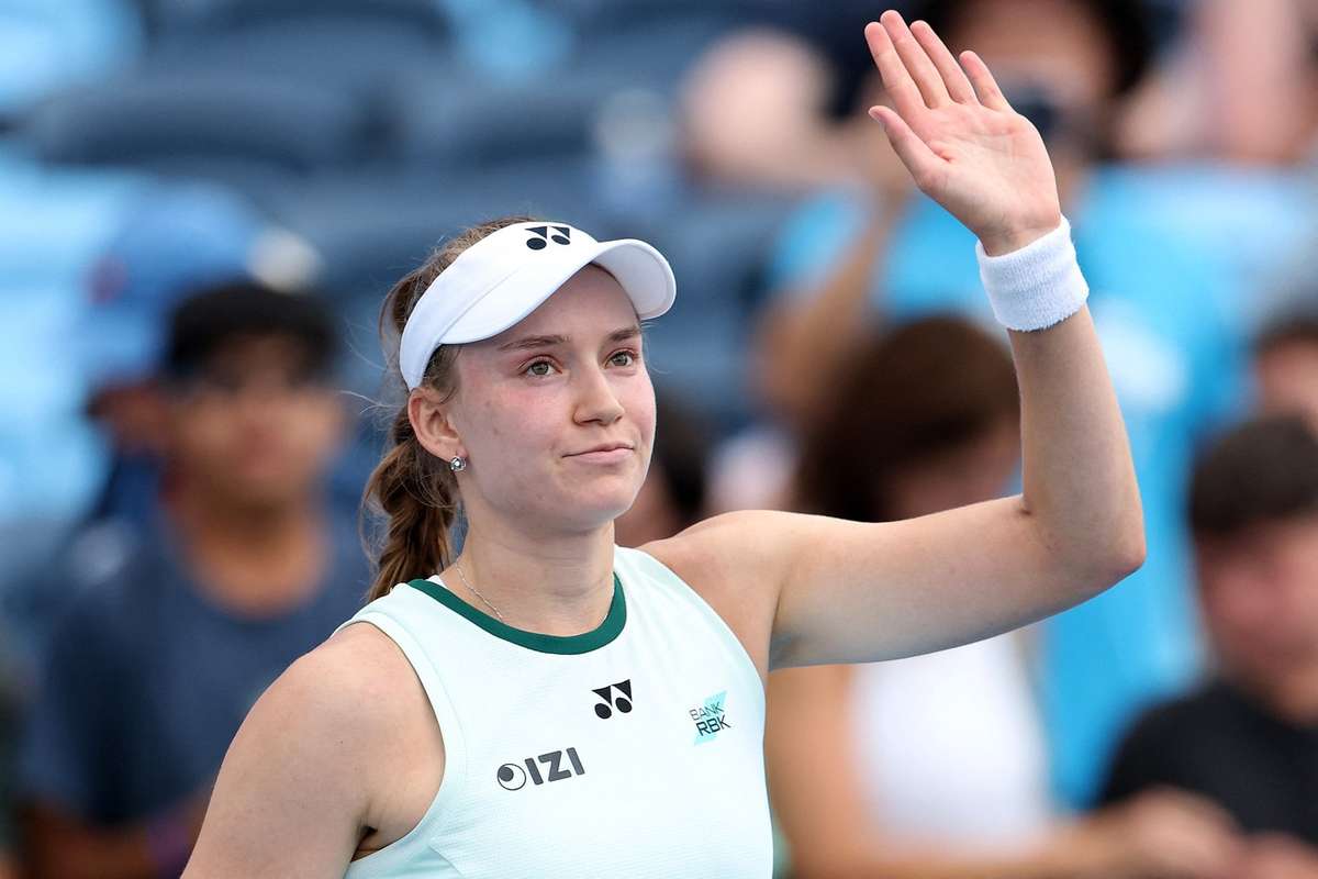 Elena Rybakina depaseste interuperile cauzate de ploaie si invinge la Cincinnati