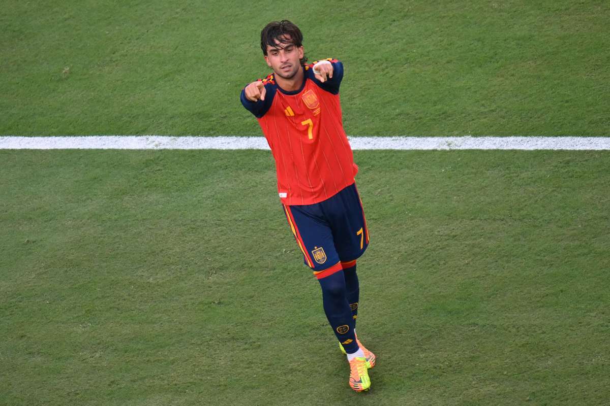 Negocierile dintre Ferran Torres si Barcelona blocate PSG isi doreste transferul
