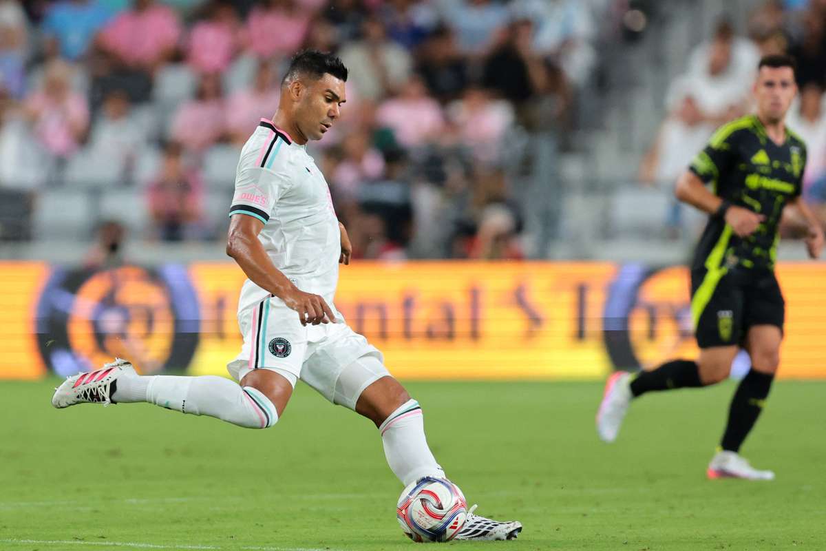 Neymar la Inter Miami alaturi de Messi si Suarez Mesajul lui Casemiro starneste speculatii