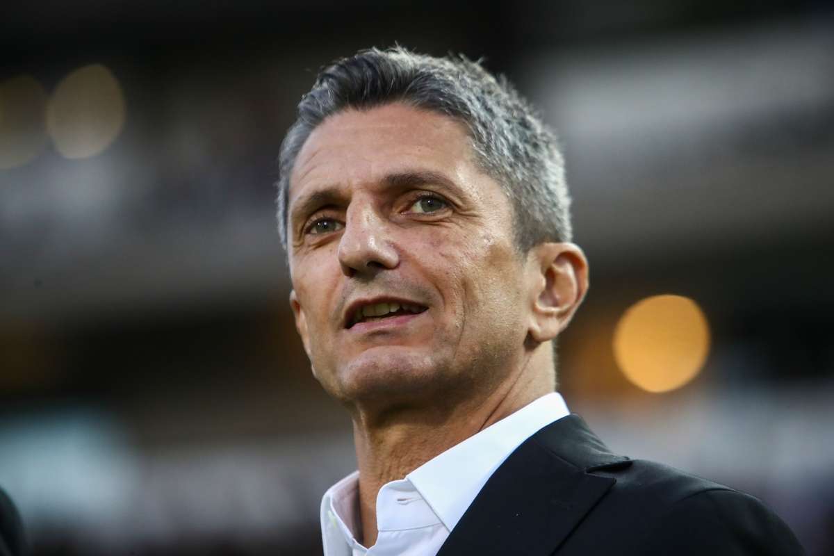 Primul trofeu obtinut de Razvan Lucescu ca antrenor la Al Sadd a castigat Cupa Al Ahrar dupa victoria asupra lui MC Alger