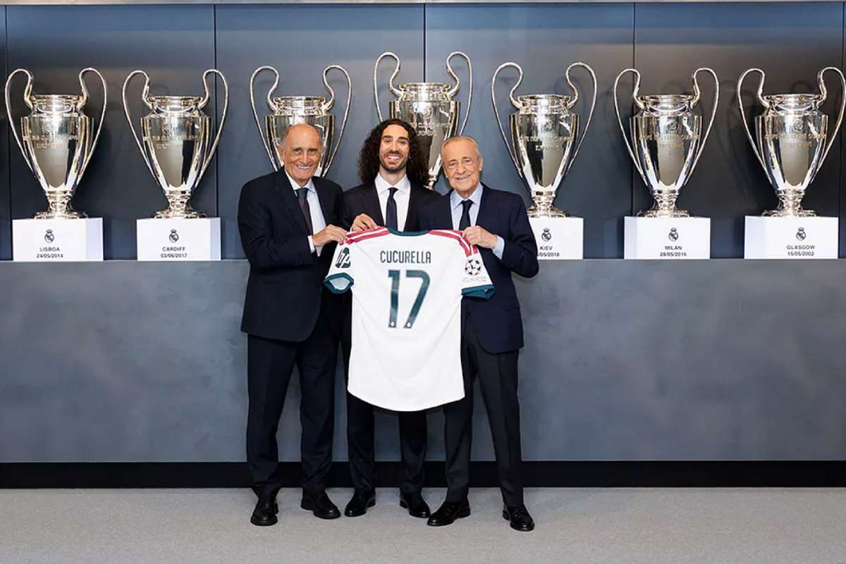 Real Madrid și-a prezentat fundașul la doar două zile după debutul său într-un meci oficial. 2 Real Madrid si a prezentat fundasul la doar doua zile dupa debutul sau intr un meci oficial