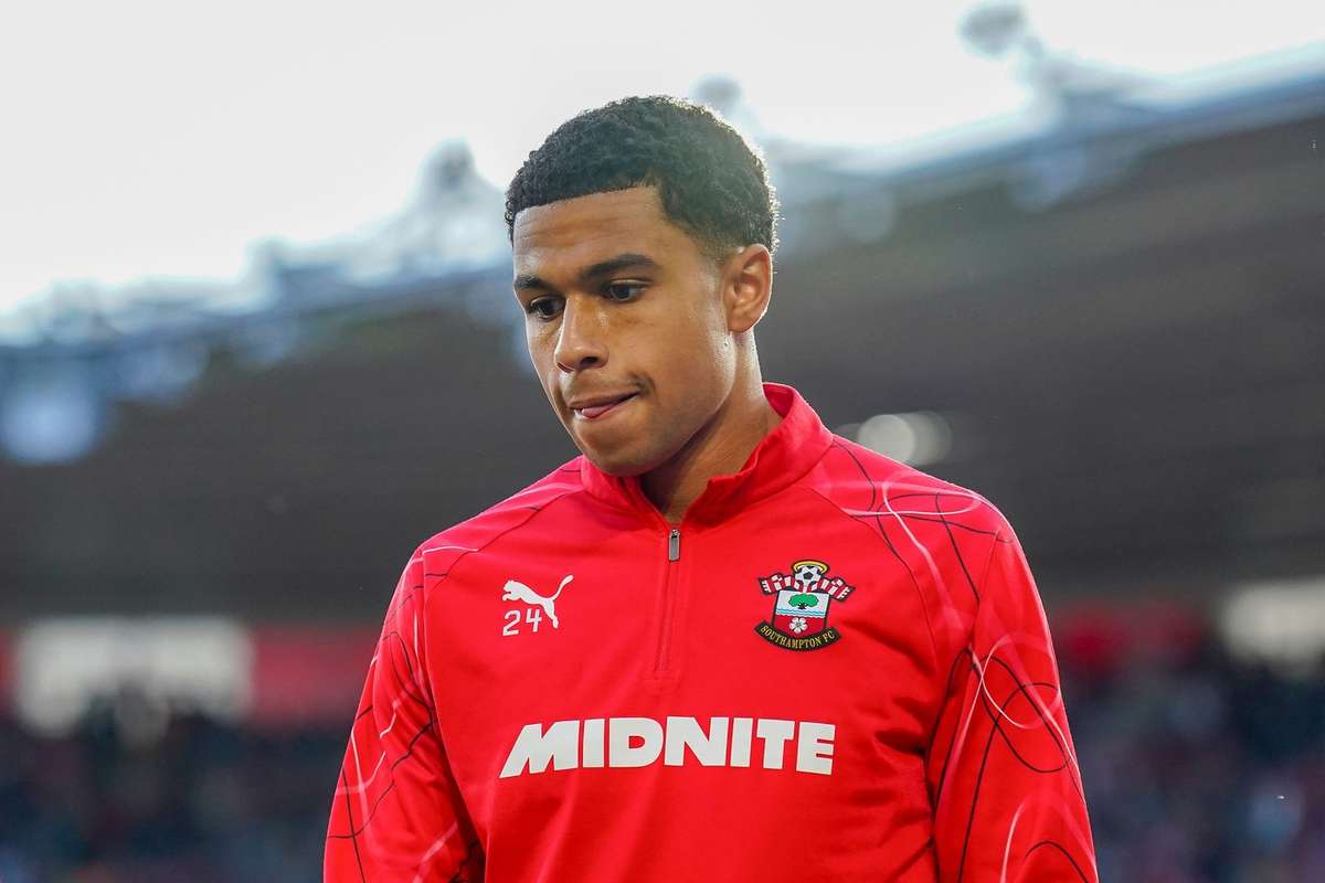 Shea Charles, cel mai valoros fotbalist nord-irlandez din istorie! Transfer de 35 de milioane de euro 2 Shea Charles cel mai valoros fotbalist nord irlandez din istorie Transfer de 35 de milioane de euro