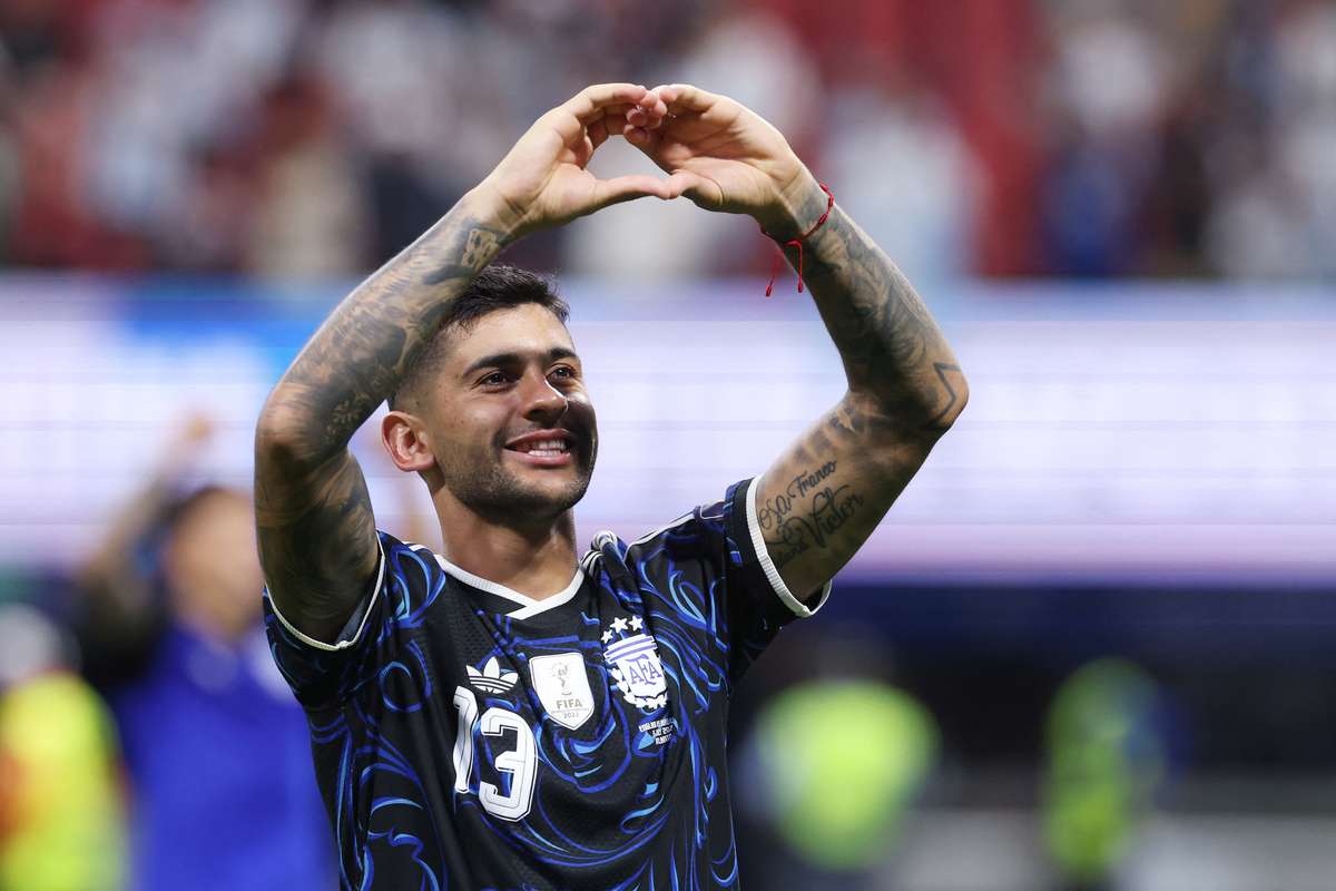 oficial Atletico Madrid a realizat o achizitie importanta Cristian Cuti Romero a semnat pana in 2031