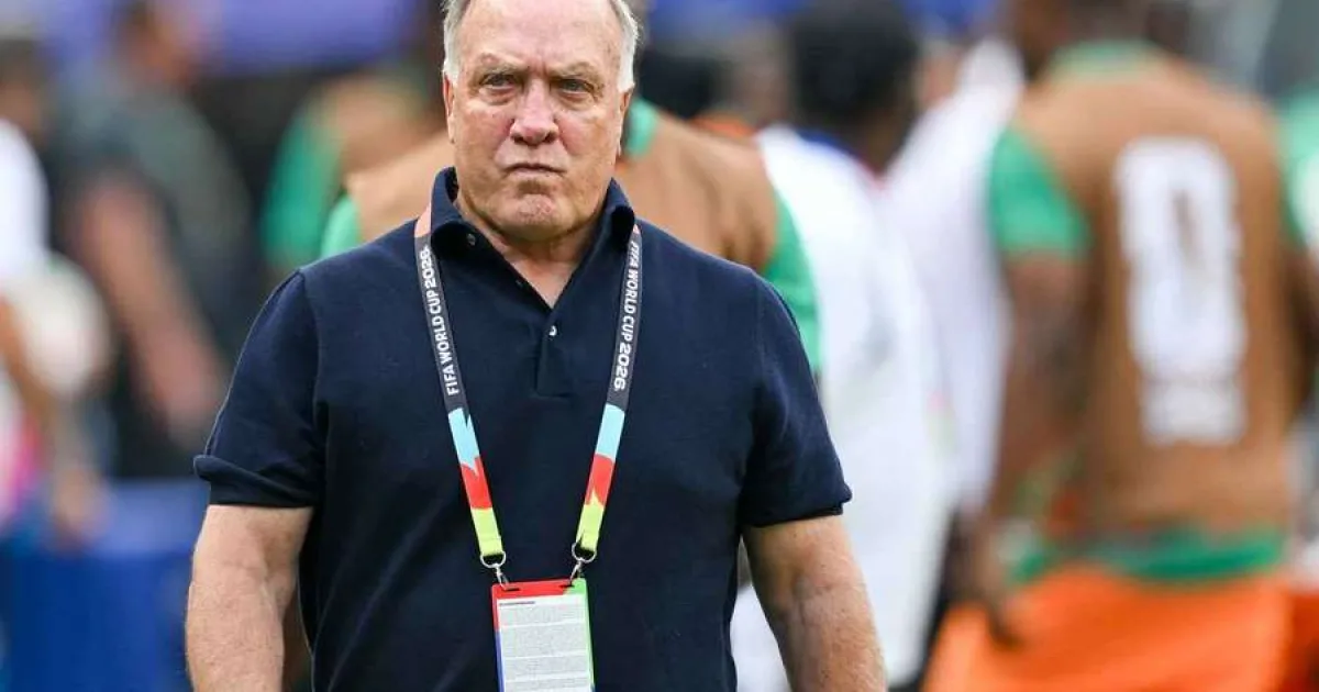 Dick Advocaat rămâne selecționerul Curacao-ului și semnează un nou contract 4 Dick Advocaat rămâne selecționerul Curacao-ului și semnează un nou contract