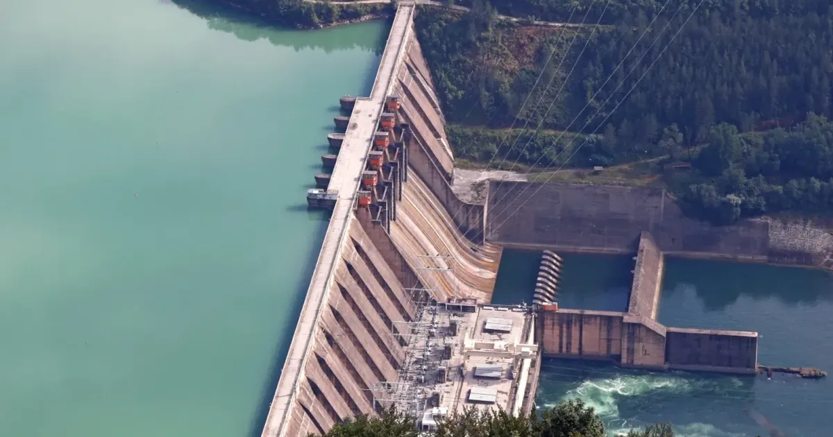 Energia în S1 2026: consum mai mic, hidro și fotovoltaic în creștere 2 Energia în S1 2026: consum mai mic, hidro și fotovoltaic în creștere