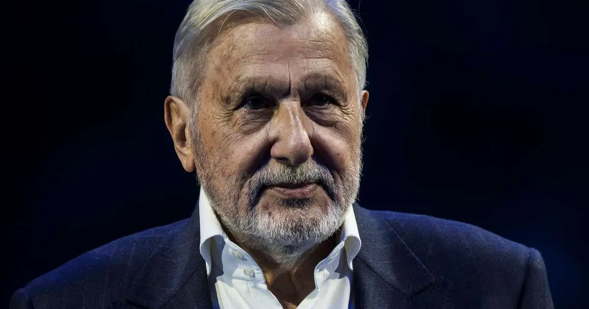 Ilie Năstase, derutat de hotărârea Soranei Cîrstea: „Cum să faci așa ceva?” 2 Ilie Năstase, derutat de hotărârea Soranei Cîrstea: „Cum să faci așa ceva?”