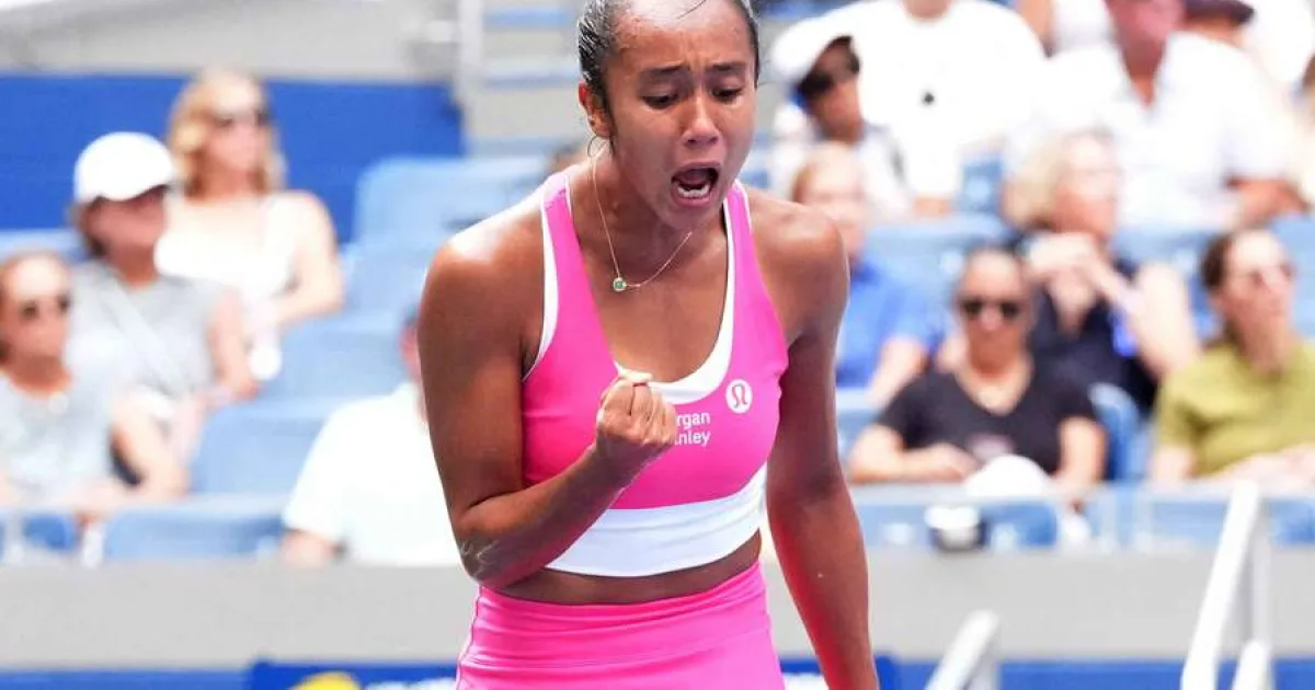 Leylah Fernandez revine spectaculos și se califică în finala Singapore Open 4 Leylah Fernandez revine spectaculos și se califică în finala Singapore Open