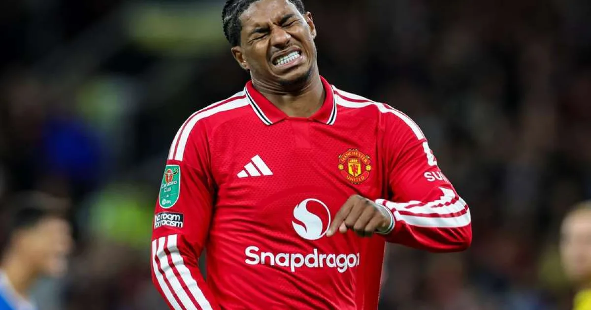 Șoc pe Old Trafford! Manchester United, eliminată din Cupa Ligii după 2-0 2 Șoc pe Old Trafford! Manchester United, eliminată din Cupa Ligii după 2-0
