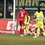 FC Botoșani - Petrolul, live. Meciul „scărițelor” în Moldova și o fază controversată