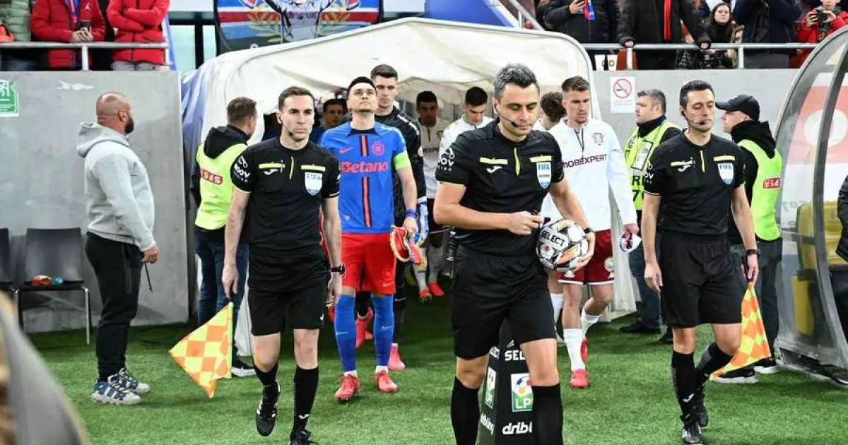 Feșnic arbitrează FCSB – Rapid. Ambele rivale au pierdut cu el la centru