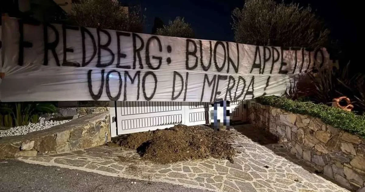 Protest la Sampdoria: gunoi de grajd lăsat în fața casei directorului executiv 2 Protest la Sampdoria: gunoi de grajd lăsat în fața casei directorului executiv