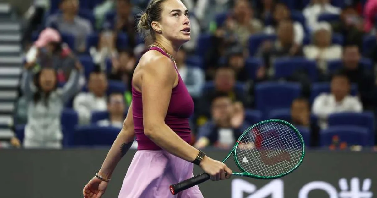 Sabalenka obține o victorie rapidă la Beijing și face o glumă despre Djokovic 2 Sabalenka obține o victorie rapidă la Beijing și face o glumă despre Djokovic