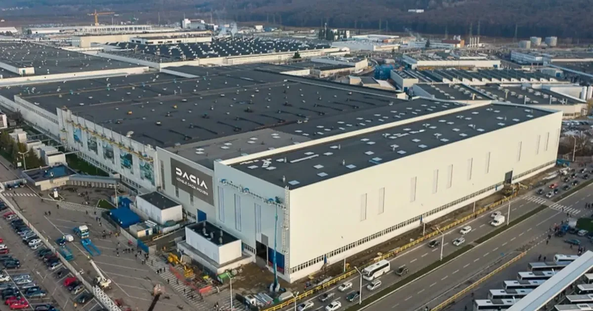 Viitorul uzinei Dacia Mioveni, incert. Renault taie 20% din costuri și oprește producția